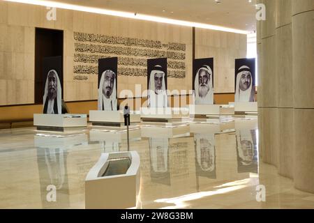 Mostra The Founders all'interno del Modern Etihad Museum di Dubai, Emirati Arabi Uniti Foto Stock