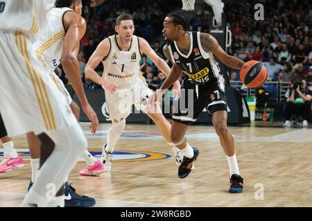 Madrid, Spagna. 21 dicembre 2023. J. Bolomboy di Partizan Mozzart Bet Belgrado iduring the Turkish Airlines EuroLeague tra Real Madrid e Partizan Belgrado a WiZink il 21 dicembre 2023 Madrid Spagna (foto di Oscar Gonzalez/Sipa USA) (foto di Oscar Gonzalez/Sipa USA) credito: SIPA USA/Alamy Live News Foto Stock