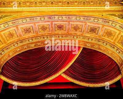 Sipario del Teatro massimo Vittorio Emanuele - Palermo, Italia Foto Stock