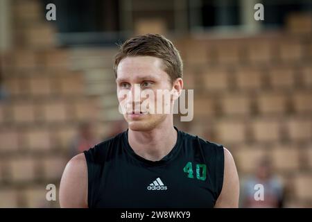 Monaco, Monaco. 20 dicembre 2023. Panathinaikos giocatore #40 Marius Grigonis visto prima del quindicesimo giorno della Turkish Airlines EuroLeague tra AS Monaco e Panathinaikos a Salle Gaston Medecin. Punteggio finale; AS Monaco 90:91 Panathinaikos BC. (Foto di Laurent Coust/SOPA Images/Sipa USA) credito: SIPA USA/Alamy Live News Foto Stock