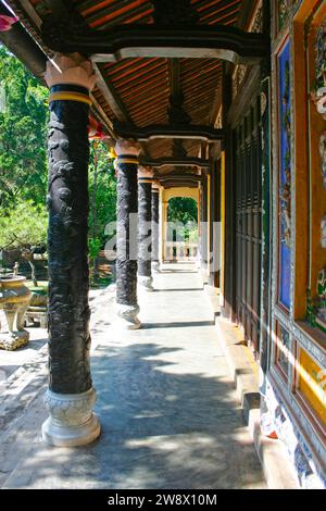 Tu Hieu Pagoda a Hue, Vietnam centrale. Foto Stock