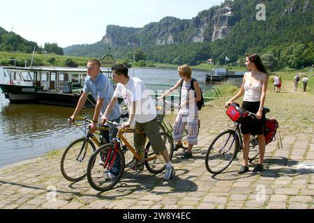 Pista ciclabile dell'Elba a Rathen Foto Stock