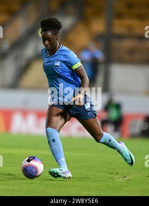 Lilyfield, Australia. 22 dicembre 2023. La principessa Megan Ategbayan Ibini-Isei della squadra del Sydney FC è vista in azione durante la partita della stagione femminile A-League 2023/24 round 9 tra Sydney FC e Brisbane Roar FC tenutasi al Leichhardt Oval. Punteggio finale; Sydney FC 1:1 Brisbane Roar FC. Credito: SOPA Images Limited/Alamy Live News Foto Stock