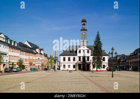 La città si trova sullo Zwickauer Mulde ed è nota per il Rochlitzer Berg e il porfido di Rochlitz che viene estratto lì Foto Stock
