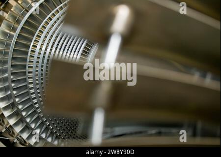 Produzione di una turbina a vapore industriale nello stabilimento di Goerlitz in Germania. Le turbine a vapore industriali sono utilizzate in aree molto diverse: Come generatori Foto Stock