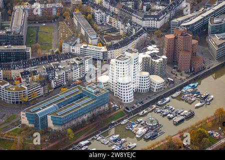 Vista aerea, edifici commerciali, WDR Funkhaus Düsseldorf, complesso edilizio Neuer Zollhof chiamato Gehry Buildings, Marina Düsseldorf, am Handelshafen, Foto Stock