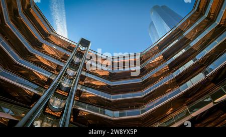 Vessel (TKA) è una struttura e attrazione turistica costruita come parte del Hudson Yards Redevelopment Project a Manhattan, New York City Foto Stock