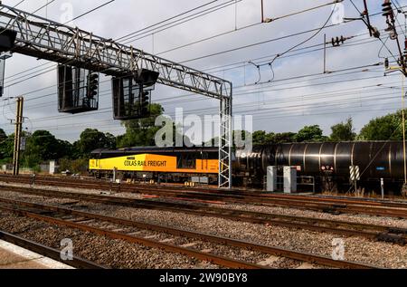 60087 "Clic Sargent" lascia Preston Docks con una petroliera. Mercoledì 17 luglio 2017. Foto Stock