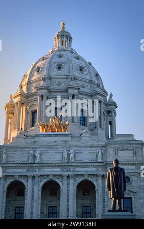 L'edificio del Campidoglio del Minnesota si trova a St. Paul. Foto Stock