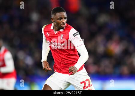 Leicester, Regno Unito. 23 dicembre 2023. Hakeem Odoffin (22 Rotherham united) durante la partita del campionato Sky Bet tra Leicester City e Rotherham United al King Power Stadium di Leicester sabato 23 dicembre 2023. (Foto: Kevin Hodgson | mi News) crediti: MI News & Sport /Alamy Live News Foto Stock