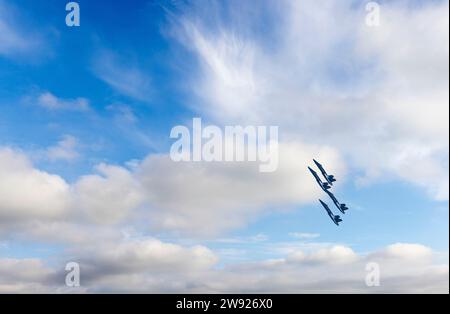 The Blue Angels, il Flight Demonstration Squadron della Marina degli Stati Uniti, con Boeing F/A-18 Hornet, Seattle, USA Foto Stock
