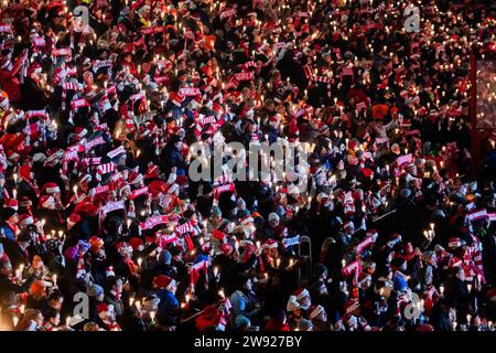 Berlino, Germania. 23 dicembre 2023. Calcio: Bundesliga, 1. FC Union: Carolaggio natalizio allo Stadion an der Alten Försterei. Credito: Christoph Soeder/dpa/Alamy Live News Foto Stock