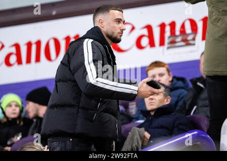 Bruxelles, Belgio. 23 dicembre 2023. Lo Zeno Debast di Anderlecht raffigurato durante una partita di calcio tra l'RSC Anderlecht e il KRC Genk, il 19° giorno della prima divisione del campionato belga "Jupiler Pro League" 2023-2024, a Bruxelles, sabato 23 dicembre 2023. BELGA PHOTO LAURIE DIEFFEMBACQ Credit: Belga News Agency/Alamy Live News Foto Stock