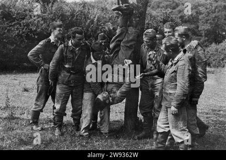 Giovani della Cecoslovacchia in servizio militare obbligatorio. Cecoslovacchia, anni '1950 Foto Stock