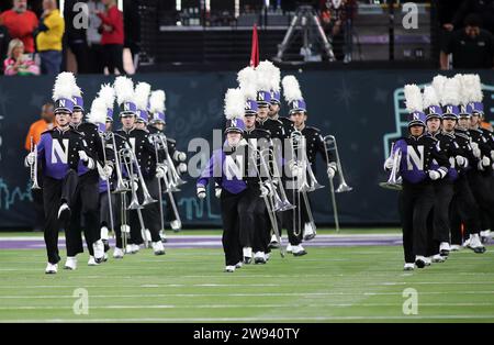 23 dicembre 2023 - gruppo Northwestern Wildcats durante la partita del Las Vegas Bowl tra i Northwestern Wildcats e gli Utah Utes all'Allegiant Stadium di Las Vegas, Nevada - Michael Sullivan/CSM Foto Stock