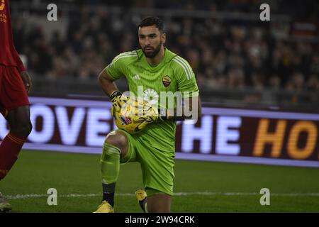 Roma, Italia. 23 dicembre 2023. Rui Patricio (Roma) durante la partita di serie A tra Roma 2-0 Napoli allo Stadio Olimpico il 23 dicembre 2023 a Roma. Credito: Maurizio Borsari/AFLO/Alamy Live News Foto Stock