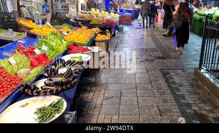 Mercato della frutta e della verdura a Bursa Bazaar, Turchia Foto Stock