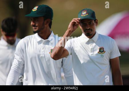 Taijul Islam festeggia il suo dieci wicket contro la nuova Zelanda mentre il Bangladesh vince il primo test match con 150 punti al Sylhet International Cricket Stadium, Foto Stock