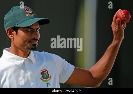 Taijul Islam festeggia il suo dieci wicket contro la nuova Zelanda mentre il Bangladesh vince il primo test match con 150 punti al Sylhet International Cricket Stadium, Foto Stock