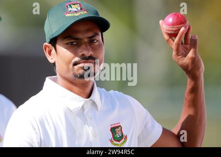 Taijul Islam festeggia il suo dieci wicket contro la nuova Zelanda mentre il Bangladesh vince il primo test match con 150 punti al Sylhet International Cricket Stadium, Foto Stock