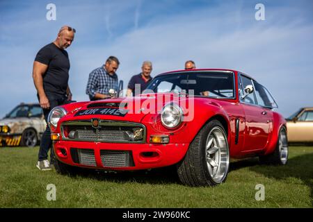 1967 MGB GT, in mostra al Bicester Heritage Scramble l'8 ottobre 2023. Foto Stock