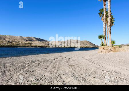 Colorado River, Bullhead City, Arizona e Laughlin, Nevada Foto Stock