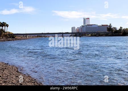 Colorado River, Bullhead City, Arizona e Laughlin, Nevada Foto Stock