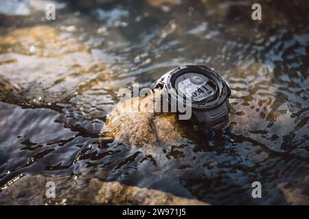 HCMC, VN - novembre 2023. Istinto Garmin per uso editoriale Foto Stock