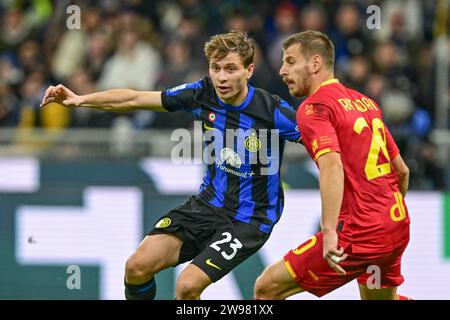 Milano, Italia. 23 dicembre 2023. Nicolo Barella (23) dell'Inter ha visto durante la partita di serie A tra Inter e Lecce a Giuseppe Meazza a Milano. (Foto: Gonzales Photo - Tommaso Fimiano). Foto Stock