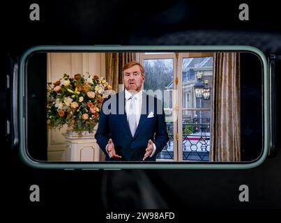 ILLUSTRATIVO - Re Willem-Alexander tiene il suo annuale discorso di Natale in televisione. ANP REMKO DE WAAL netherlands Out - belgium Out Foto Stock