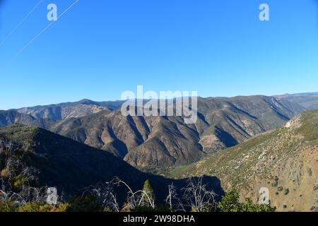 Vista dal Rim of the World vista Point nella Stanislaus National Forest, California Foto Stock