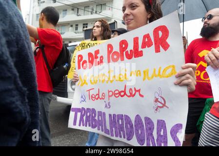 Salvador, Bahia, Brasile - 8 marzo 2020: I manifestanti vengono visti durante la giornata internazionale della donna nella città di Salvador, Bahia. Foto Stock