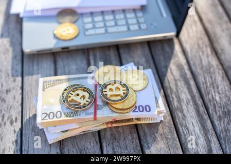 Bitcoin Coins e altre valute elettroniche Foto Stock