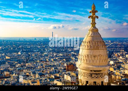 Vista di Eiffel da Montmartre Foto Stock