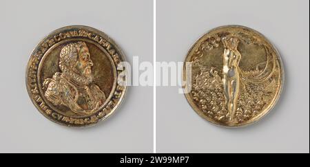 Il viaggio da Admiraal van der fa per le Isole Canarie, Christian Maler, medaglia d'oro storica del 1599. Parte anteriore: Cambio uomo seno. Inverso: Felicità in piedi sulla roccia, con Neptunus sulla sua auto sullo sfondo e città in fiamme Neurenberg (forse) oro (metallo) impressionante (lavorazione dei metalli) Isole Canarie Foto Stock