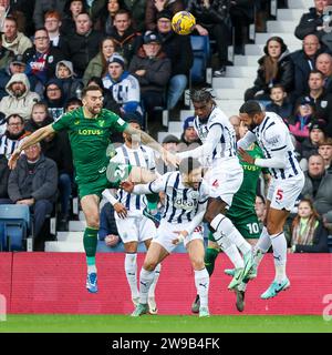 West Bromwich, Regno Unito. 26 dicembre 2023. Durante l'EFL Sky Bet Championship match tra West Bromwich Albion e Norwich City agli Hawthorns, West Bromwich, Inghilterra, il 26 dicembre 2023. Foto di Stuart Leggett. Solo per uso editoriale, licenza necessaria per uso commerciale. Nessun utilizzo in scommesse, giochi o pubblicazioni di un singolo club/campionato/giocatore. Credito: UK Sports Pics Ltd/Alamy Live News Foto Stock