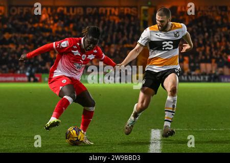 Il Fábio Jaló posto di Barnsley in azione durante il match di Sky Bet League 1 Port vale vs Barnsley a vale Park, Burslem, Regno Unito. 26 dicembre 2023. (Foto di Craig Thomas/News Images) in, il 26/12/2023. (Foto di Craig Thomas/News Images/Sipa USA) credito: SIPA USA/Alamy Live News Foto Stock