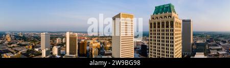 Skyline del centro da Centennial Park, Tulsa, Oklahoma, Stati Uniti Foto Stock