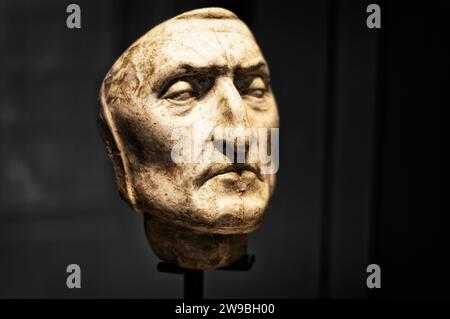 Maschera della morte del famosissimo Dante Alighieri. Supporti misti Foto Stock