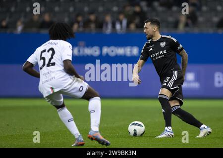 Lovanio, Belgio. 26 dicembre 2023. Jason Davidson di Eupen raffigurato durante una partita di calcio tra Oud-Heverlee Leuven e KAS Eupen, martedì 26 dicembre 2023 a Lovanio, il giorno 20/30 della prima divisione del campionato belga "Jupiler Pro League" del 2023-2024. BELGA PHOTO KRISTOF VAN ACCOM Credit: Belga News Agency/Alamy Live News Foto Stock