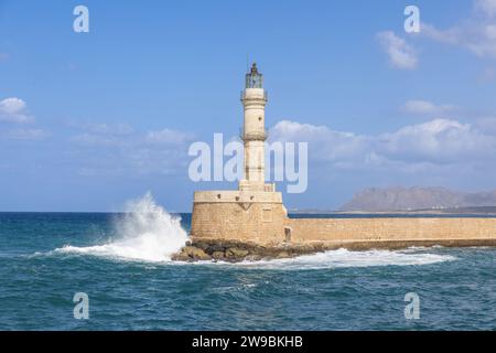 Faro storico di Chania a Creta in estate, Grecia Foto Stock