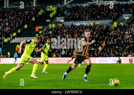 HULL, REGNO UNITO. 26 dicembre 2023. EFL Championship Football League: Hull City AFC contro Sunderland AFC. Liam Delap di Hull City. Credit Paul Whitehurst/Alamy Live News Foto Stock