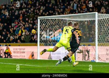 HULL, REGNO UNITO. 26 dicembre 2023. EFL Championship Football League: Hull City AFC contro Sunderland AFC. Liam Delap di Hull City. Credit Paul Whitehurst/Alamy Live News Foto Stock