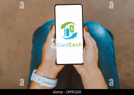 Brasile. 26 dicembre 2023. In questa immagine, il logo CardCash viene visualizzato sullo schermo dello smartphone. Credito: SOPA Images Limited/Alamy Live News Foto Stock