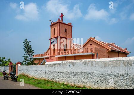 08 30 2015 Vintage Old Baptist Church of 1876 at Bheemunipatnam ; Vishakhapatnam ; Andhra Pradesh ; India Asia. Foto Stock