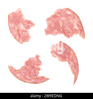 prosciutto tagliato a pezzi isolato su sfondo bianco, fetta di prosciutto strappato a pezzi disposti per creare il layout, vista dall'alto Foto Stock