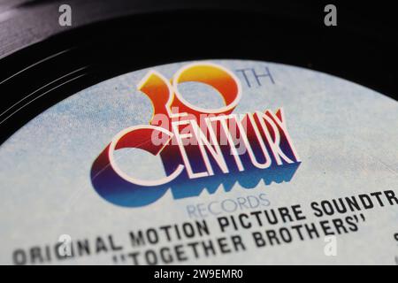 Viersen, Germania - 9 maggio. 2023: Closeup of 20th Century vinyl Records etichetta degli anni '70 Foto Stock
