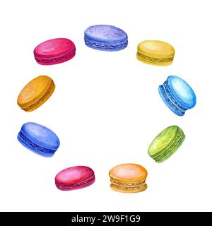 Macaron francesi tradizionali. Corona con biscotti alle mandorle, torta di macaron. Bacche dolci, dessert alla frutta e panna. Illustrazione acquerello. Per il pacchetto Foto Stock