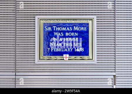 Londra, Regno Unito - 16 marzo 2023; targa blu della City of London che commemora Sir Thomas More Foto Stock