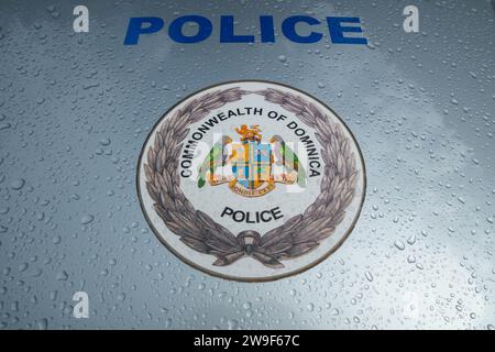 Commonwealth of Dominica Police, Royal Barbados, forze di polizia, abbigliamento mimetico offensivo, economia diversificata, turismo, banche offshore, Barbados. Foto Stock